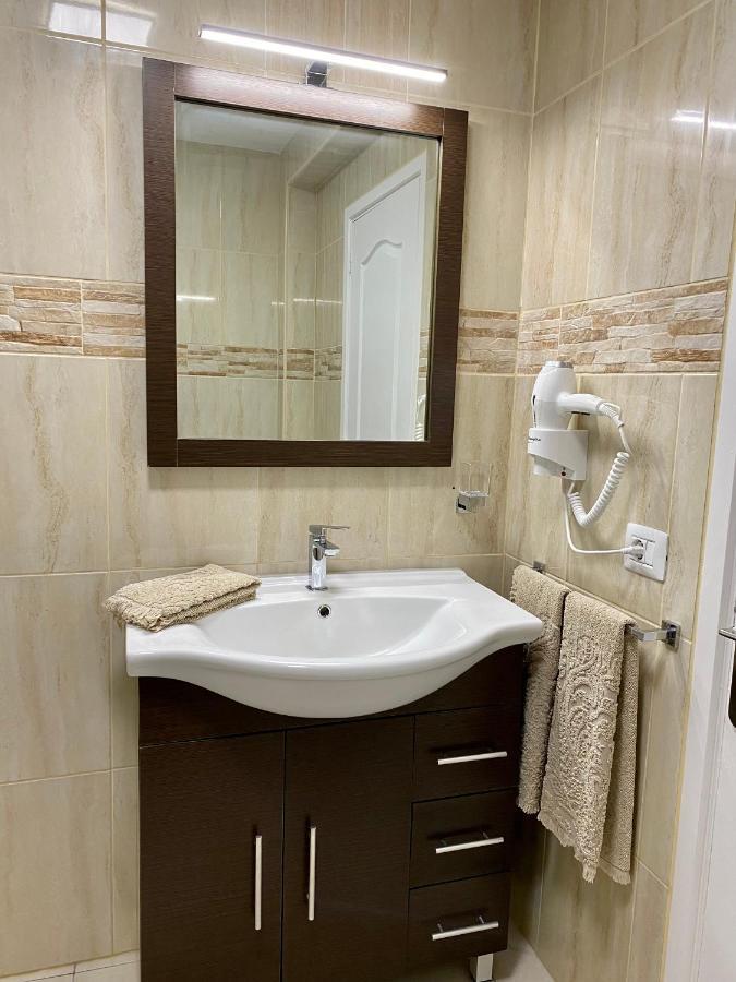 Juangy'S Apartments In Las Adelfas Golf Del Sur San Miguel de Abona Bagian luar foto