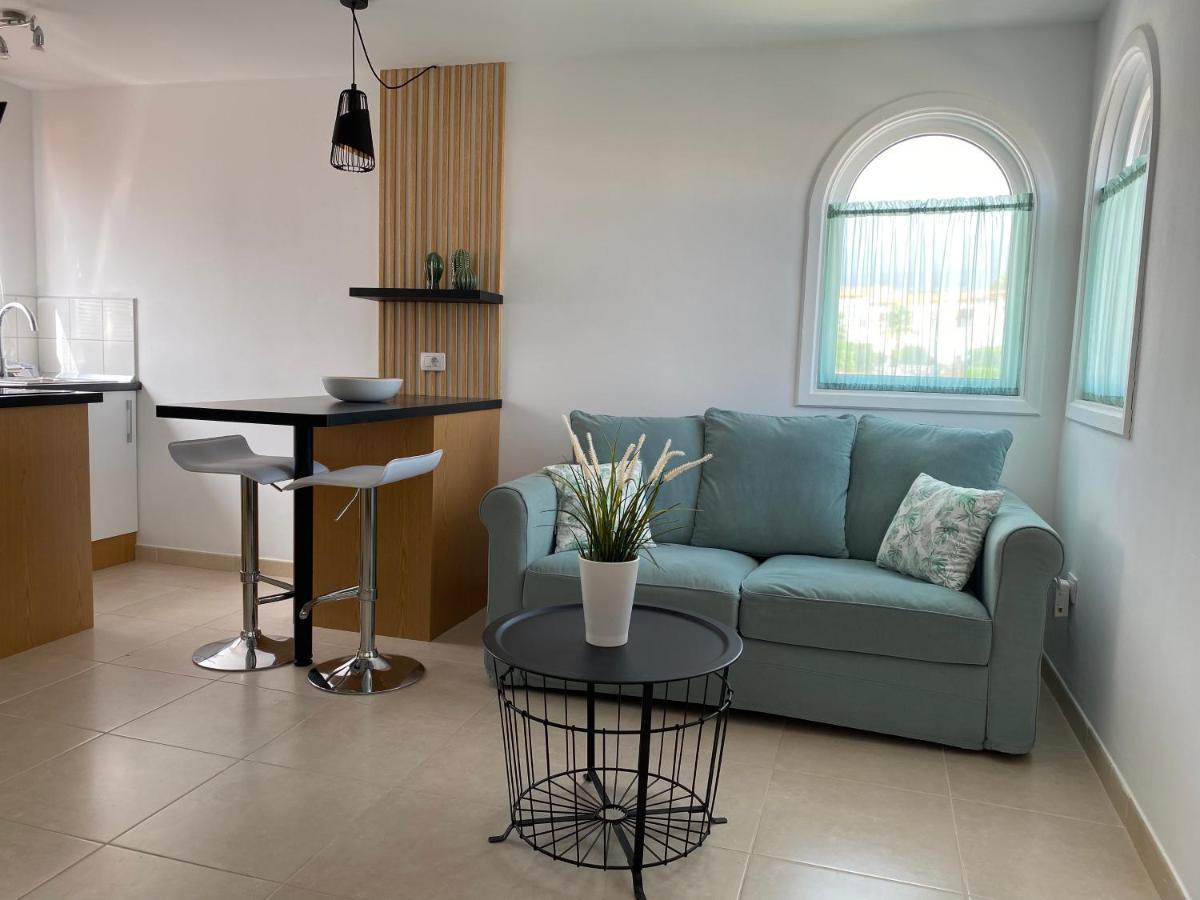 Juangy'S Apartments In Las Adelfas Golf Del Sur San Miguel de Abona Bagian luar foto