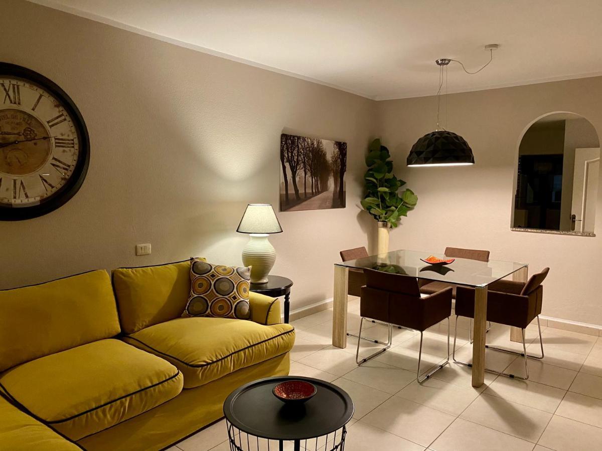 Juangy'S Apartments In Las Adelfas Golf Del Sur San Miguel de Abona Bagian luar foto
