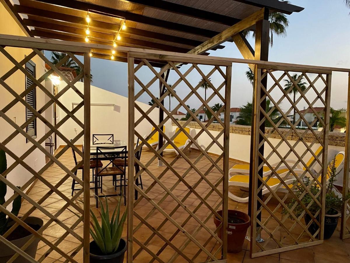 Juangy'S Apartments In Las Adelfas Golf Del Sur San Miguel de Abona Bagian luar foto